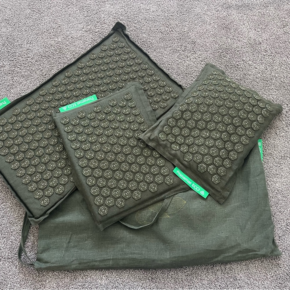 Pranamat Full Body Pro massage mat in Olive NEW